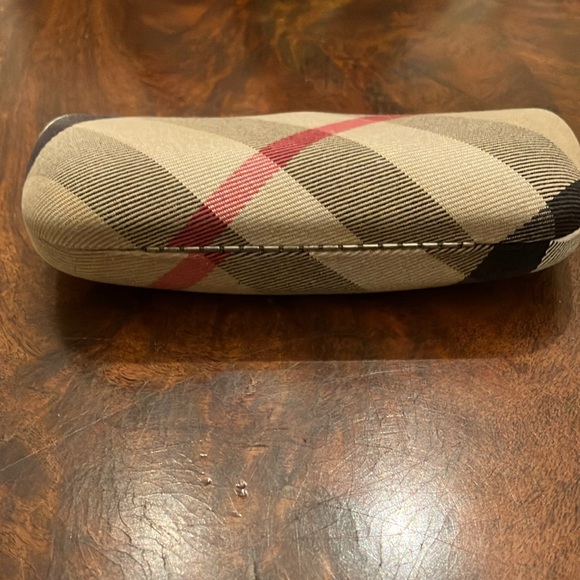 Burberry Glasses case - Picture 2 of 7